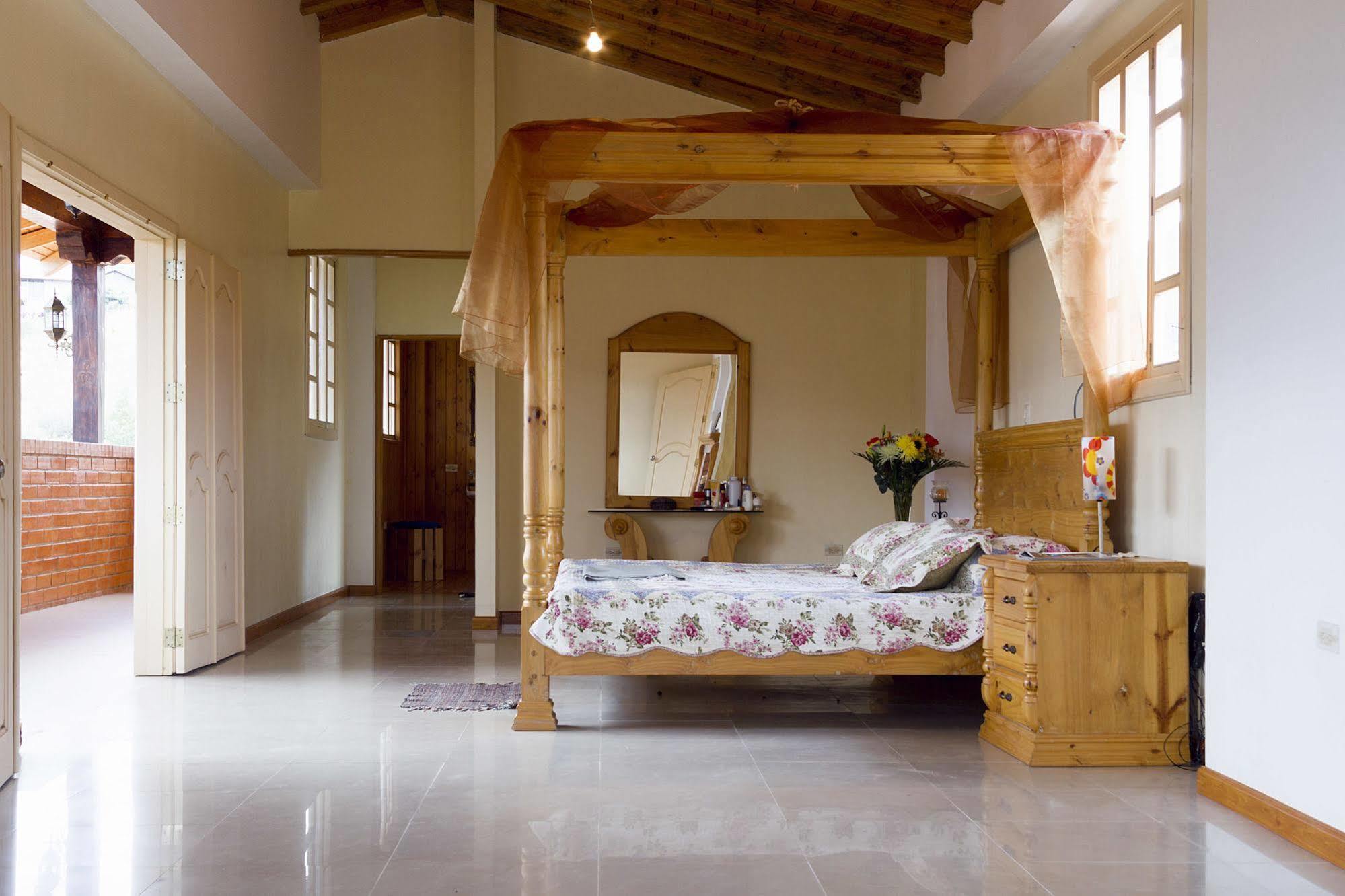 Villa Beatriz Lodge วิลกาบัมบา ภายนอก รูปภาพ